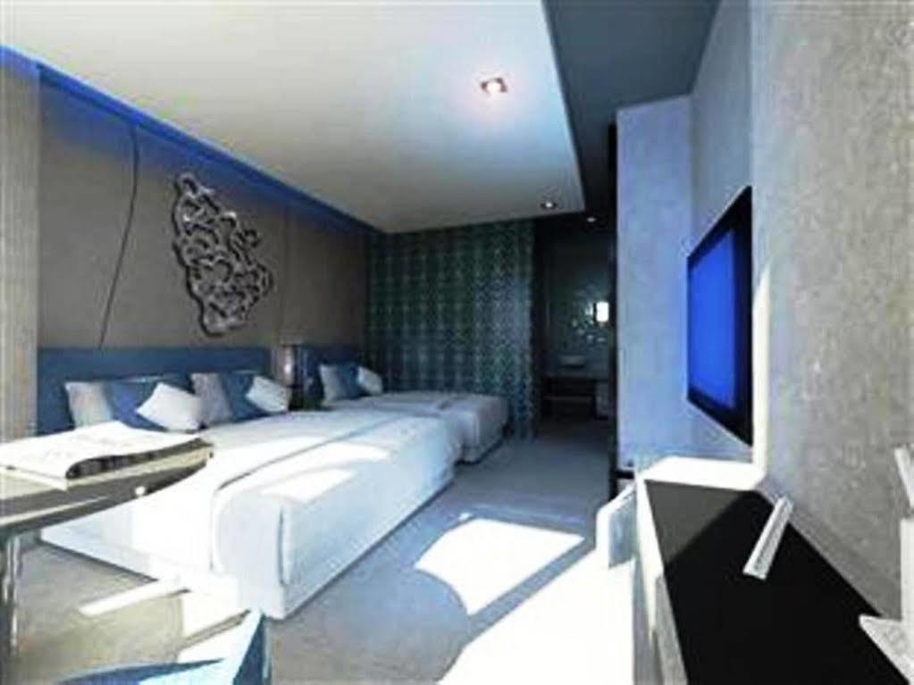 Blutique Hotel Bangkok Exterior foto