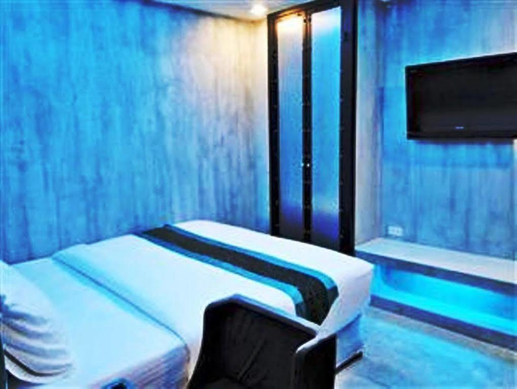 Blutique Hotel Bangkok Exterior foto